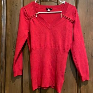 Holiday red fitted knit sweater top  3/4 sleeves functional zippers up top